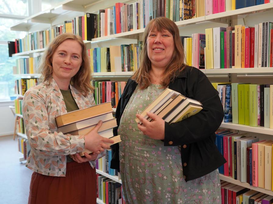 Bibliotekarerne Ann og Karen-Margrethe